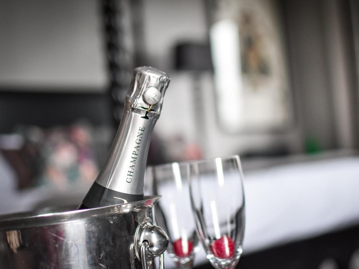 The Meadowpark Bar, Kitchen & Rooms Stirling Luaran gambar