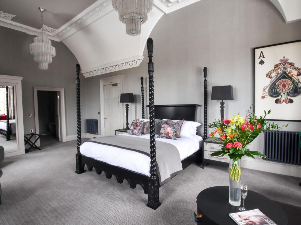 The Meadowpark Bar, Kitchen & Rooms Stirling Luaran gambar